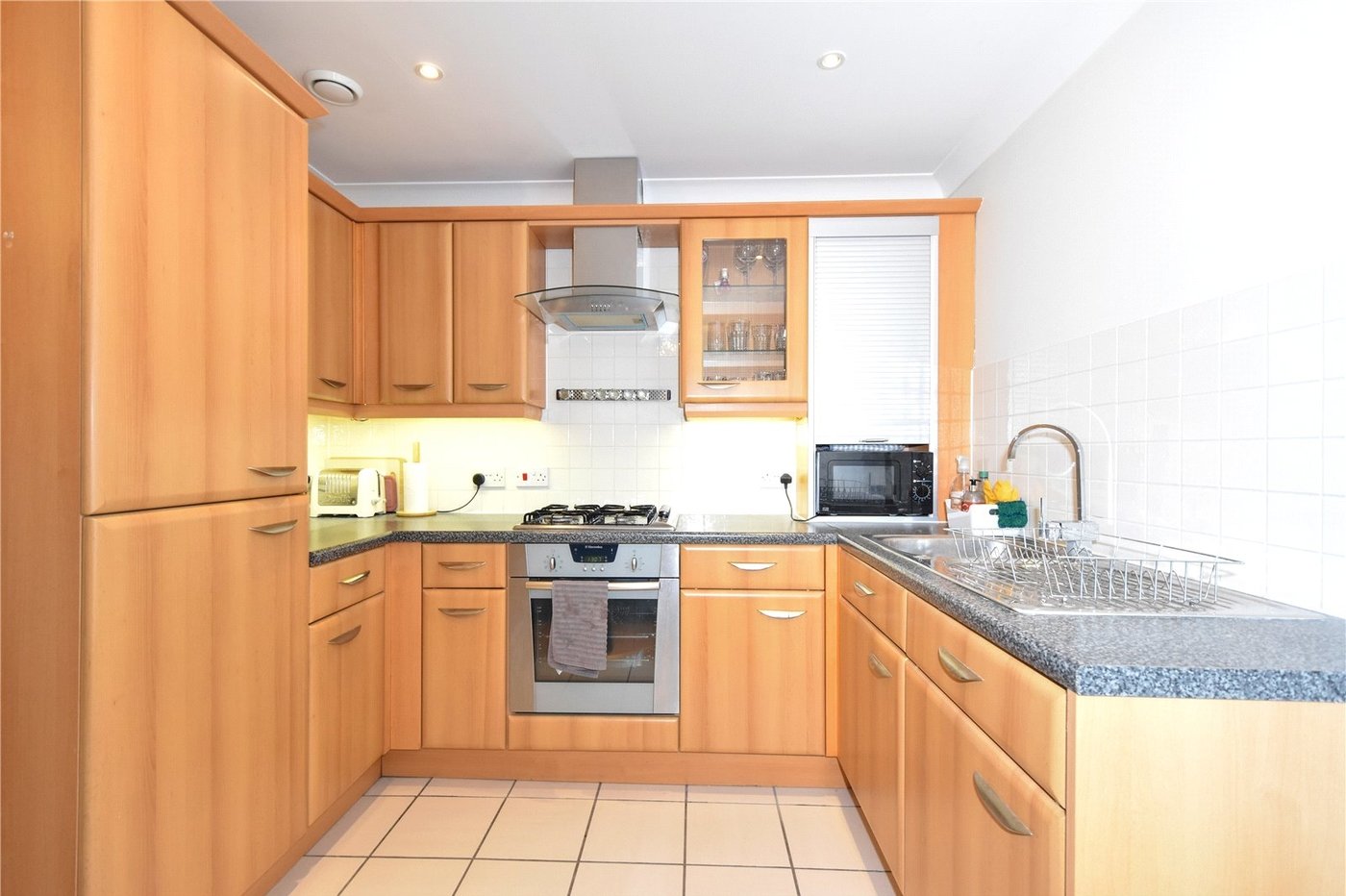 2 bedroom property for sale in Hextable | Robinson Jackson