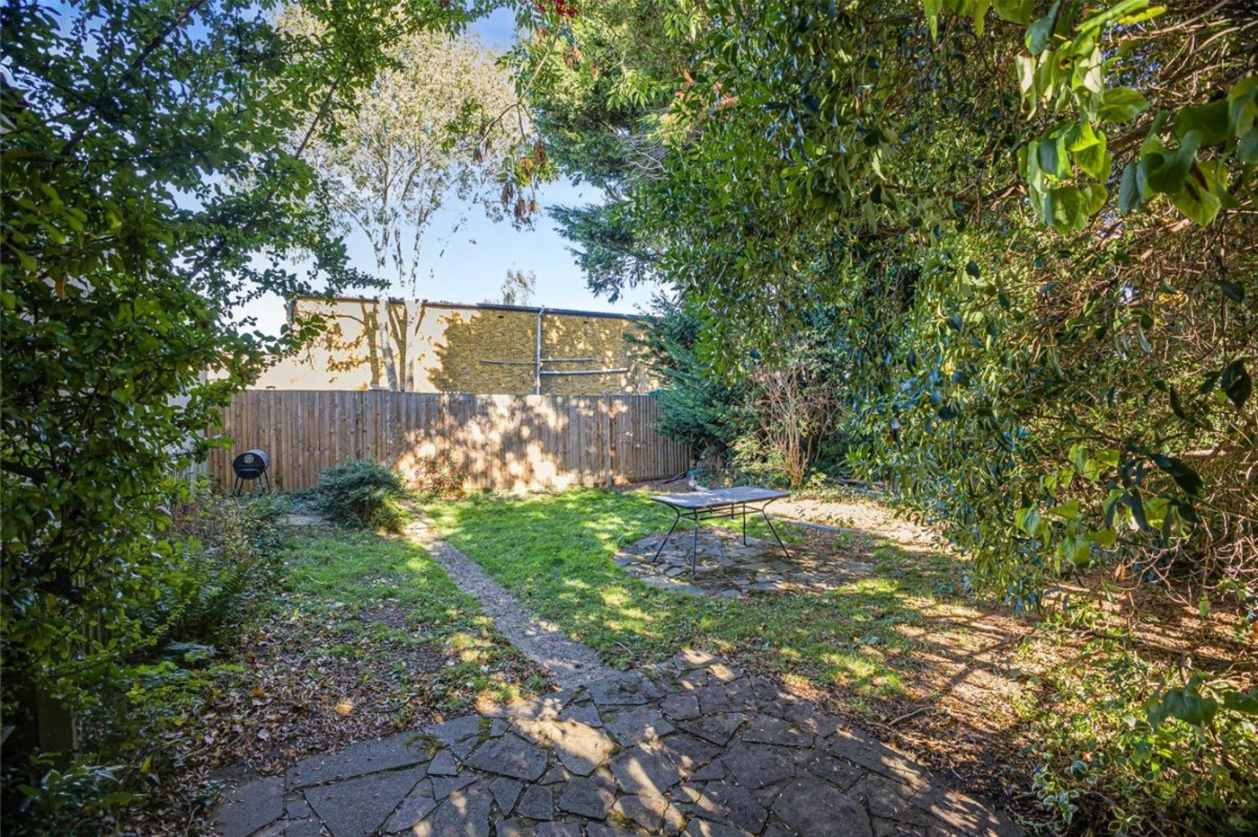 2 bedroom property for sale in Bromley | Robinson Jackson