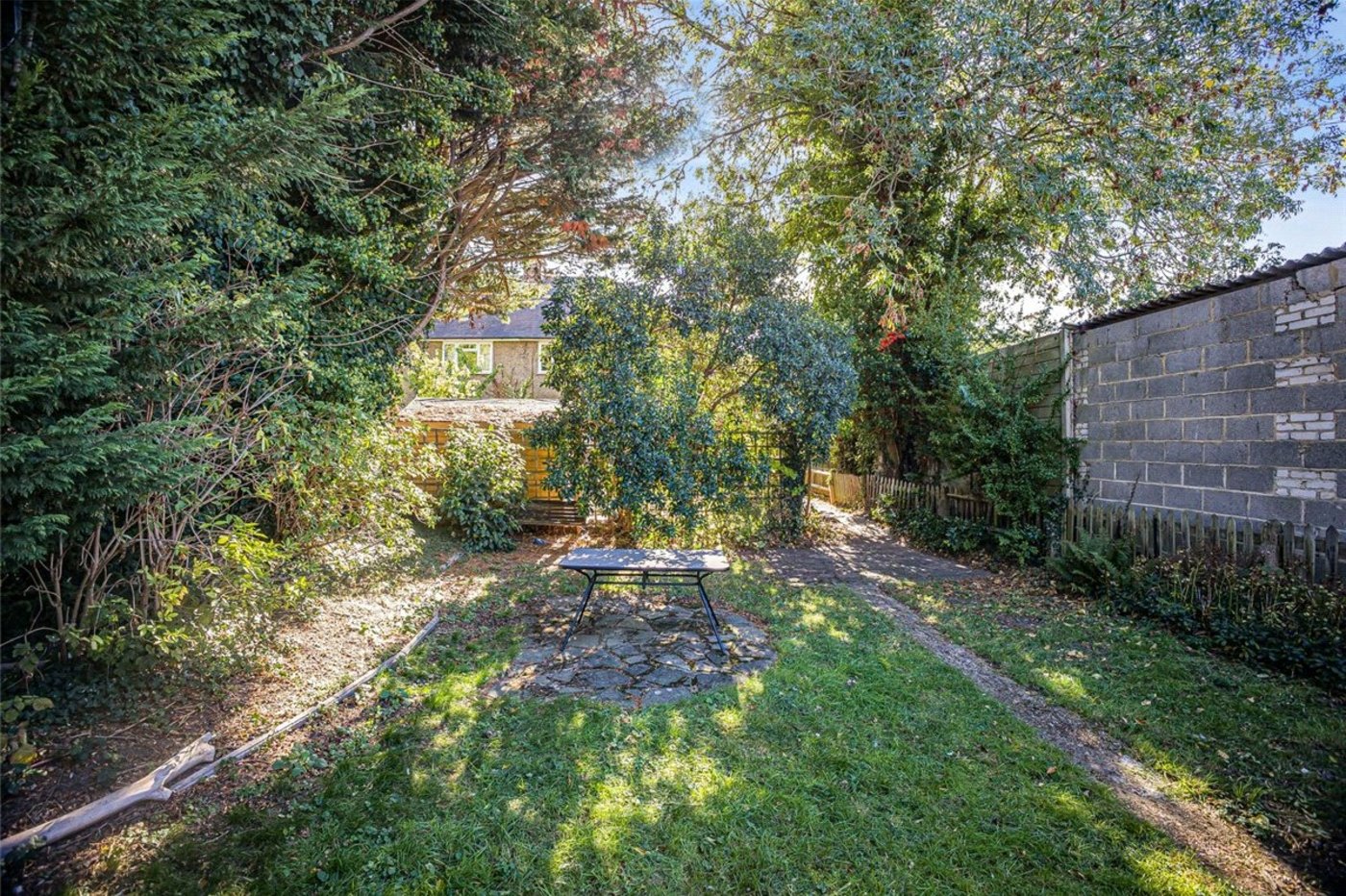 2 bedroom property for sale in Bromley | Robinson Jackson