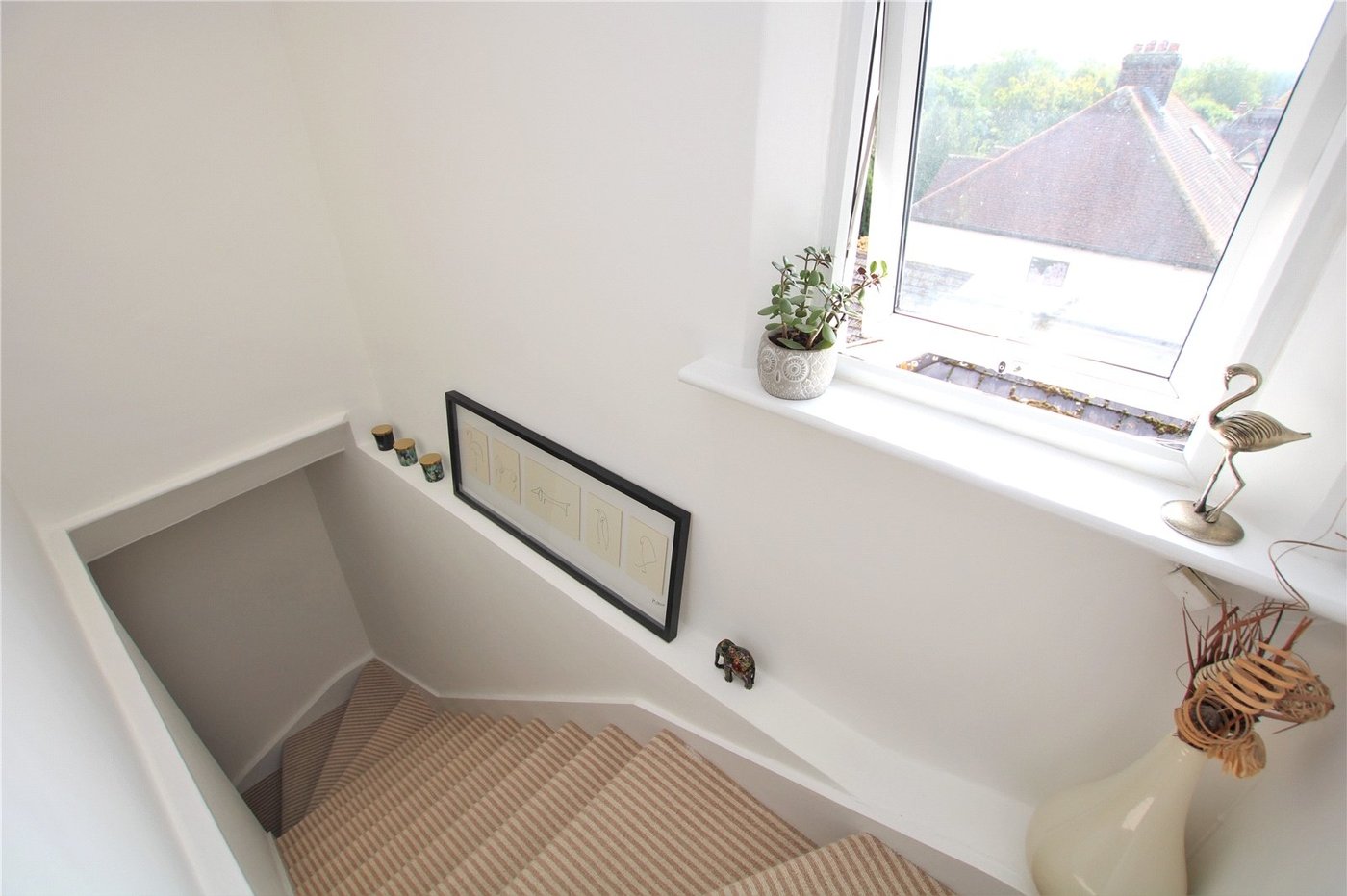2 bedroom property for sale in London | Robinson Jackson