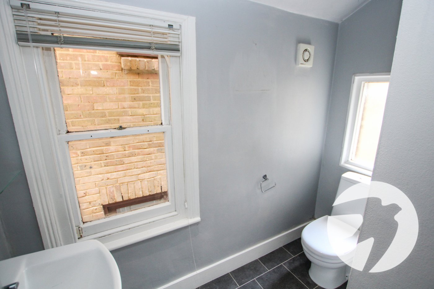 2 bedroom property for sale in London | Robinson Jackson