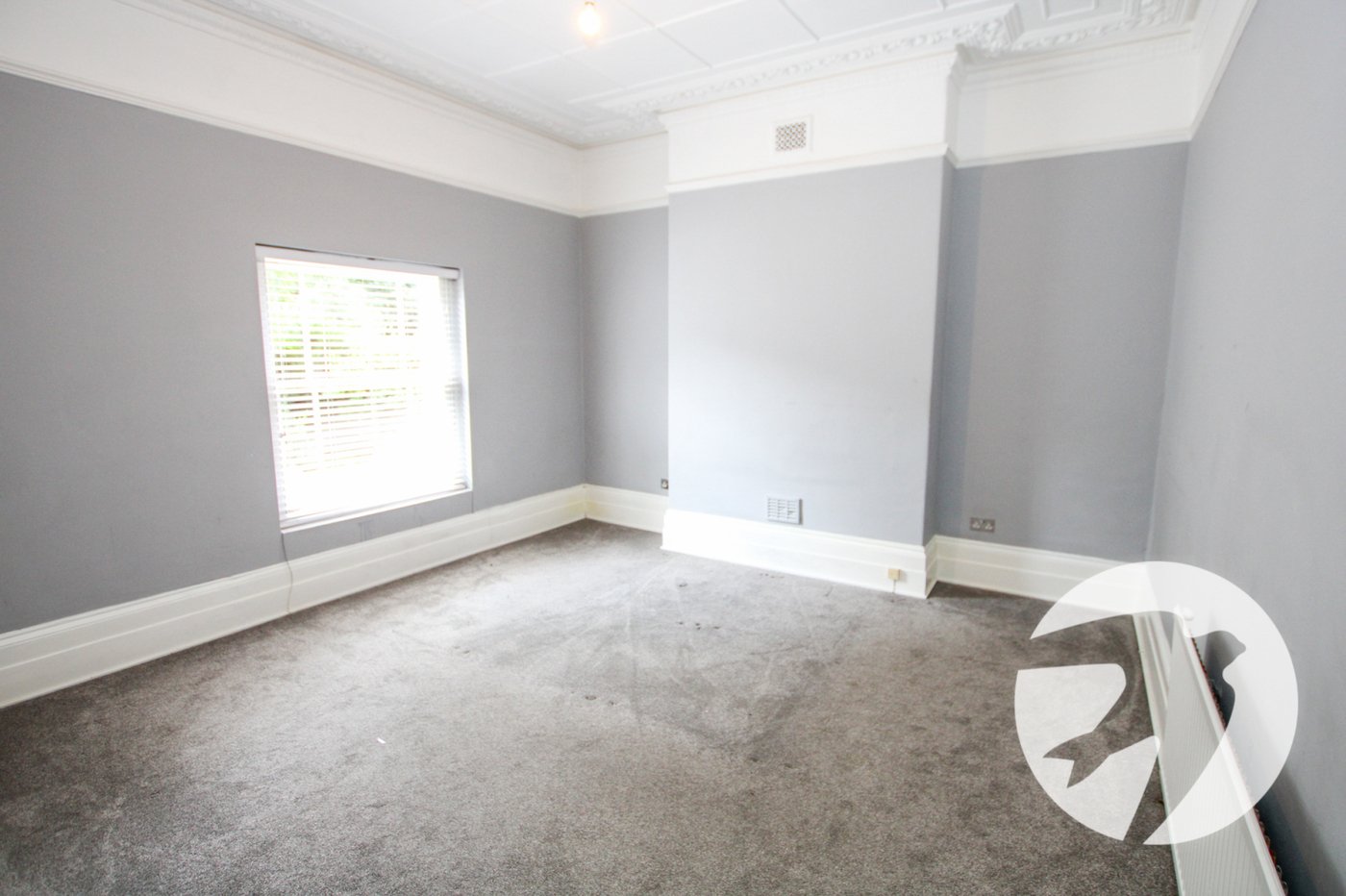 2 bedroom property for sale in London | Robinson Jackson