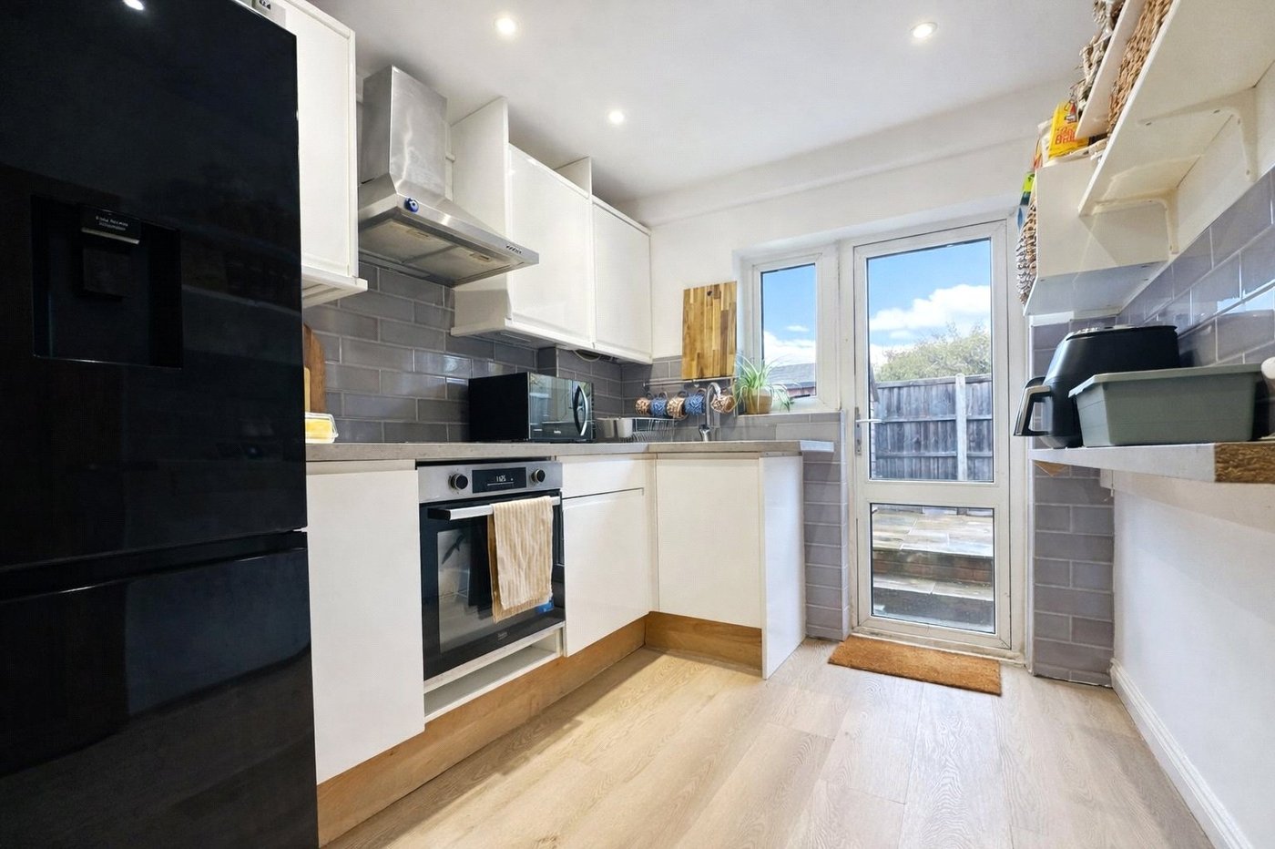 2 bedroom property for sale in London | Robinson Jackson