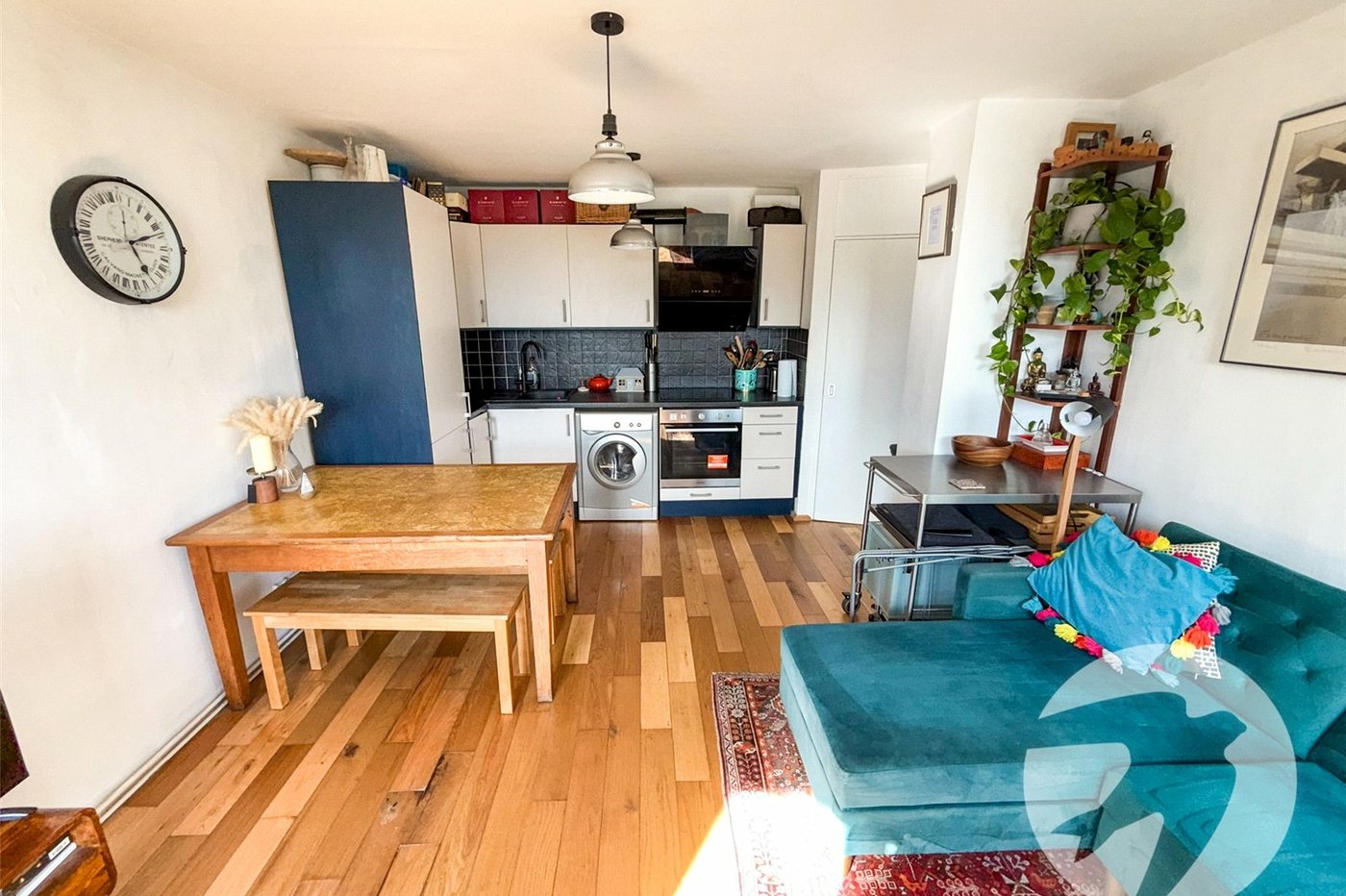 2 bedroom property for sale in Eltham | Robinson Jackson