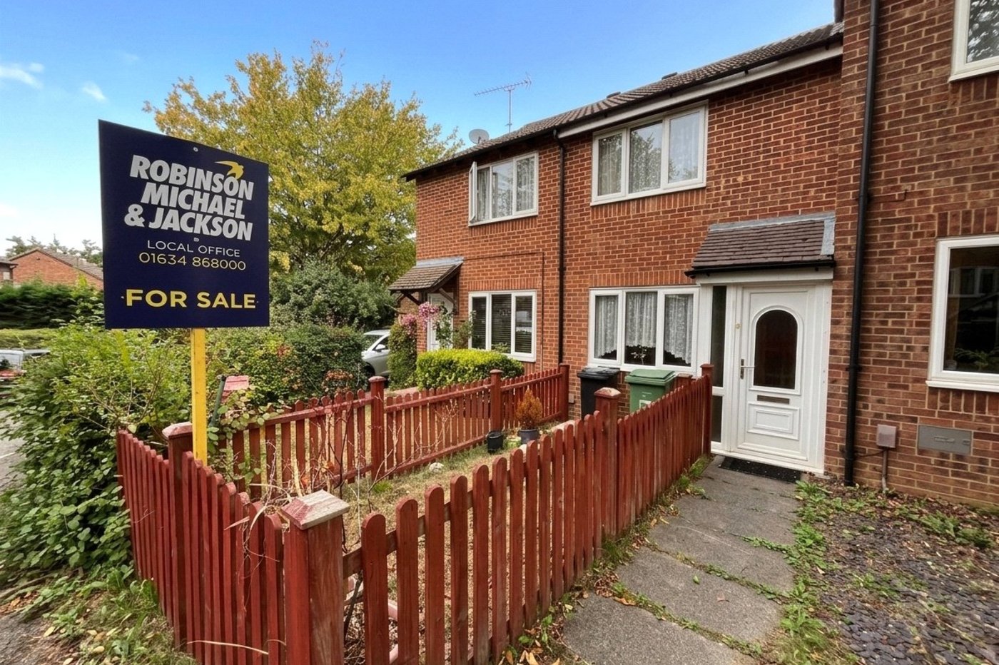2 bedroom house for sale in Walderslade Woods | Robinson Michael & Jackson