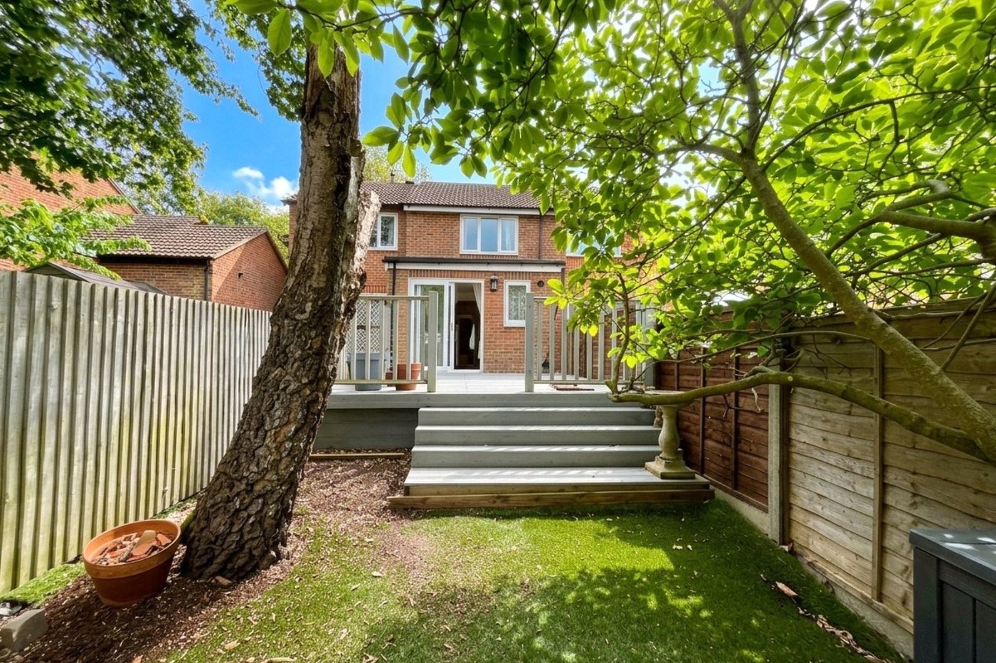 2 bedroom house for sale in Walderslade Woods | Robinson Michael & Jackson