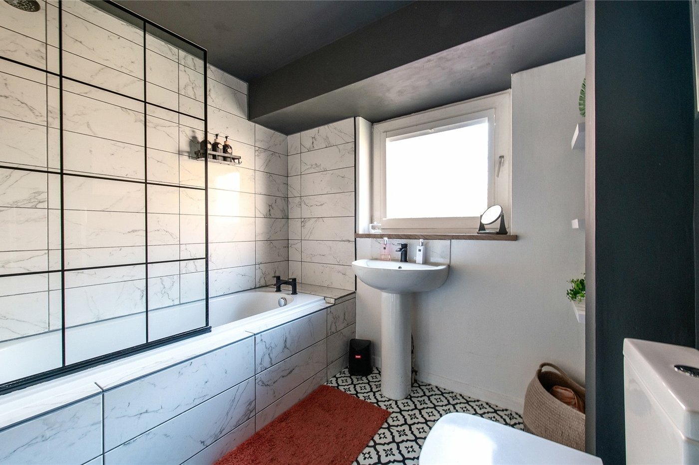 2 bedroom property for sale in Gravesend | Robinson Michael & Jackson