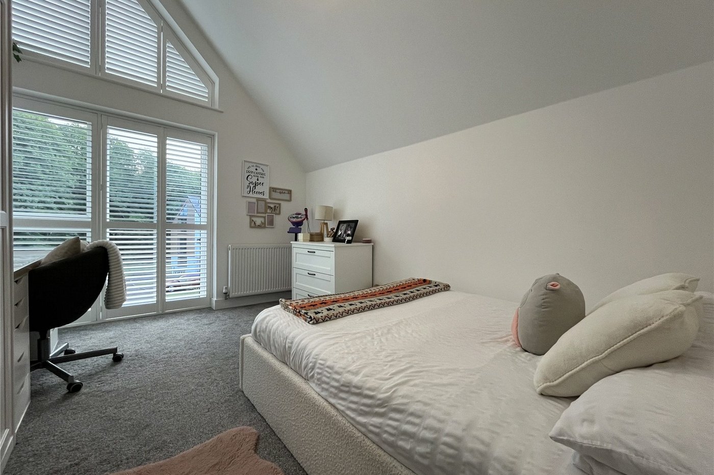 4 bedroom house for sale in Walderslade | Robinson Michael & Jackson