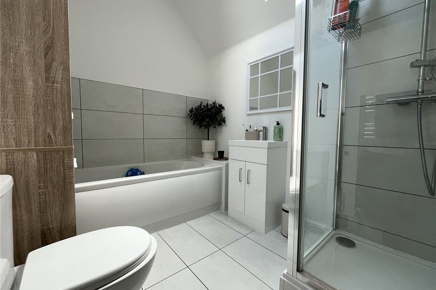 4 bedroom house for sale in Walderslade | Robinson Michael & Jackson