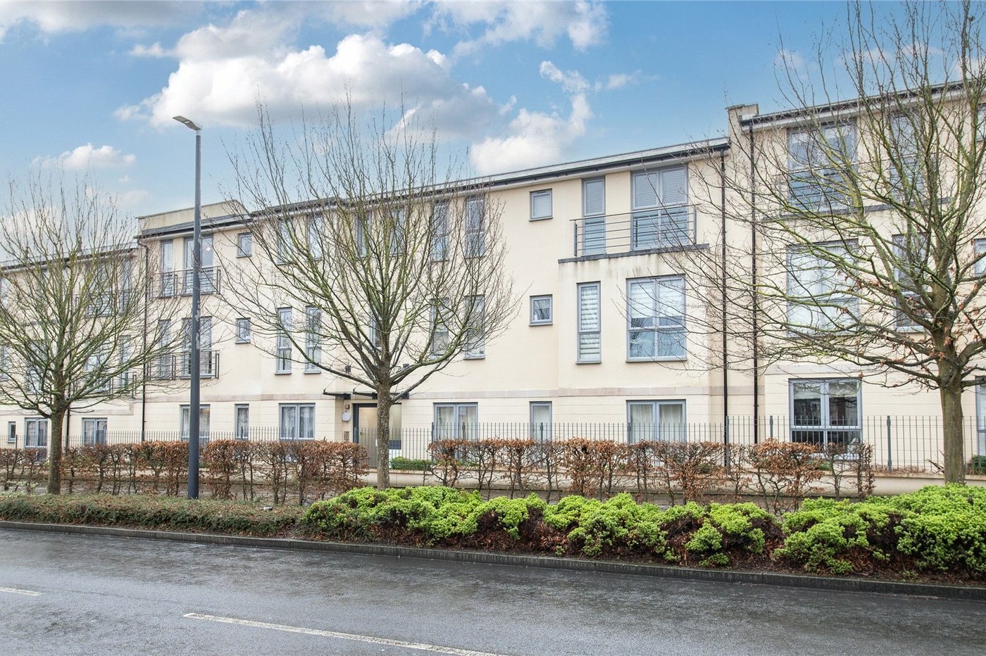 2 bedroom property for sale in Northfleet | Robinson Michael & Jackson