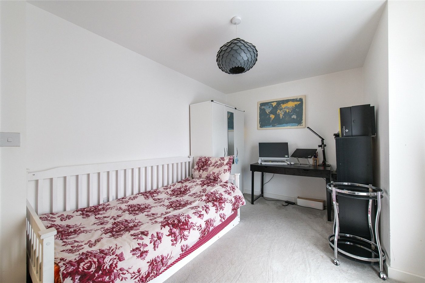 2 bedroom property for sale in Northfleet | Robinson Michael & Jackson