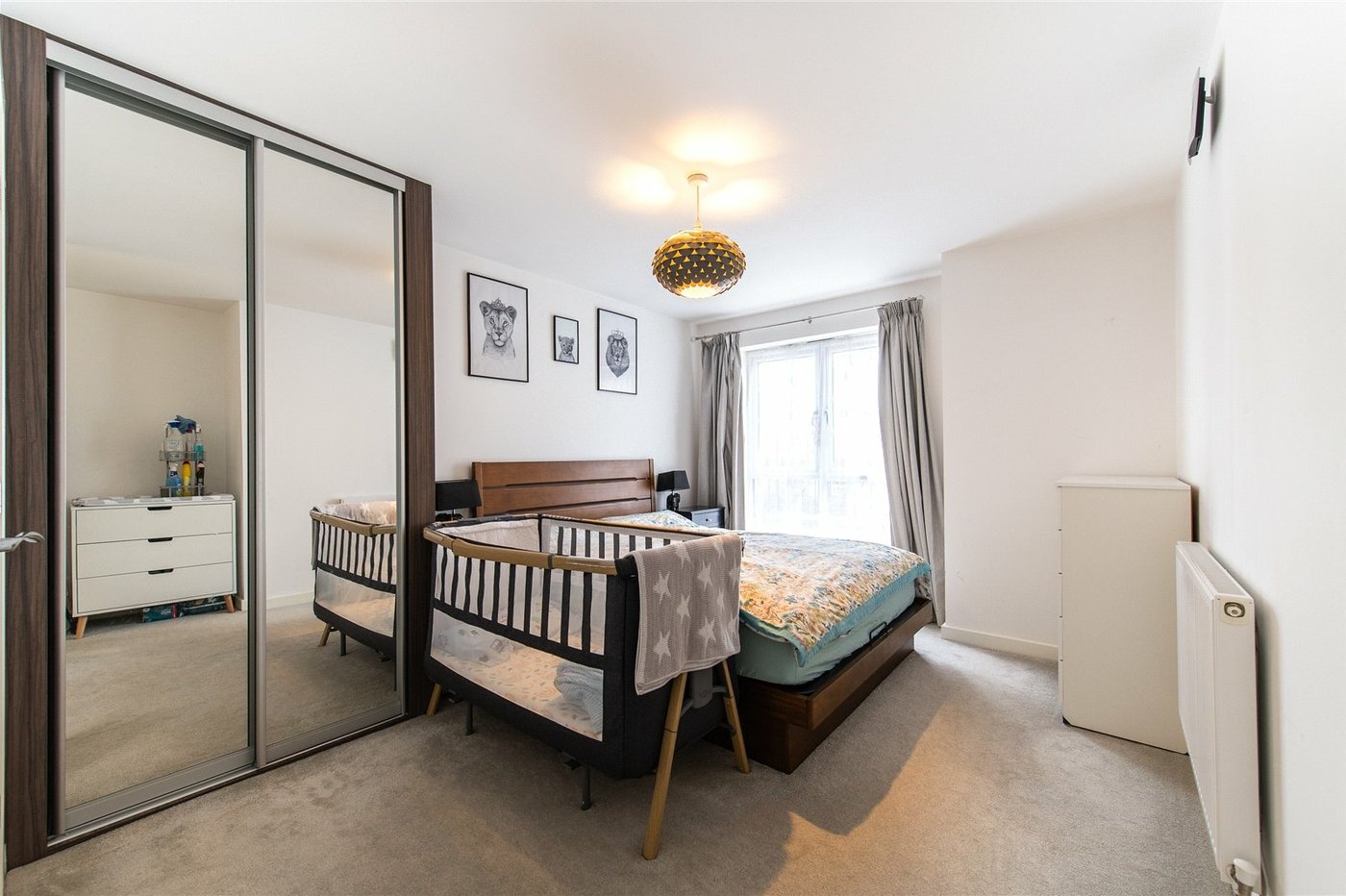 2 bedroom property for sale in Northfleet | Robinson Michael & Jackson