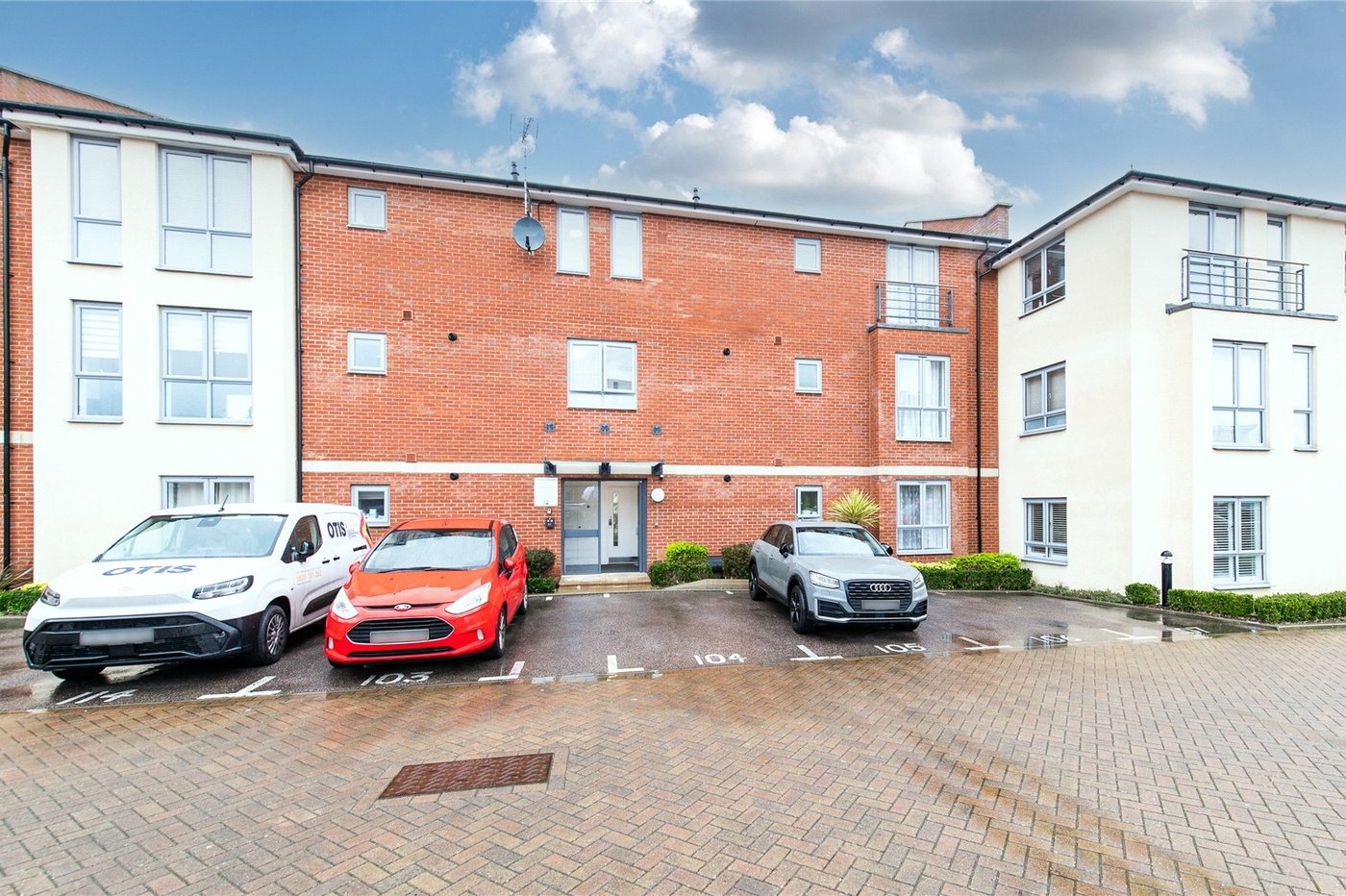 2 bedroom property for sale in Northfleet | Robinson Michael & Jackson