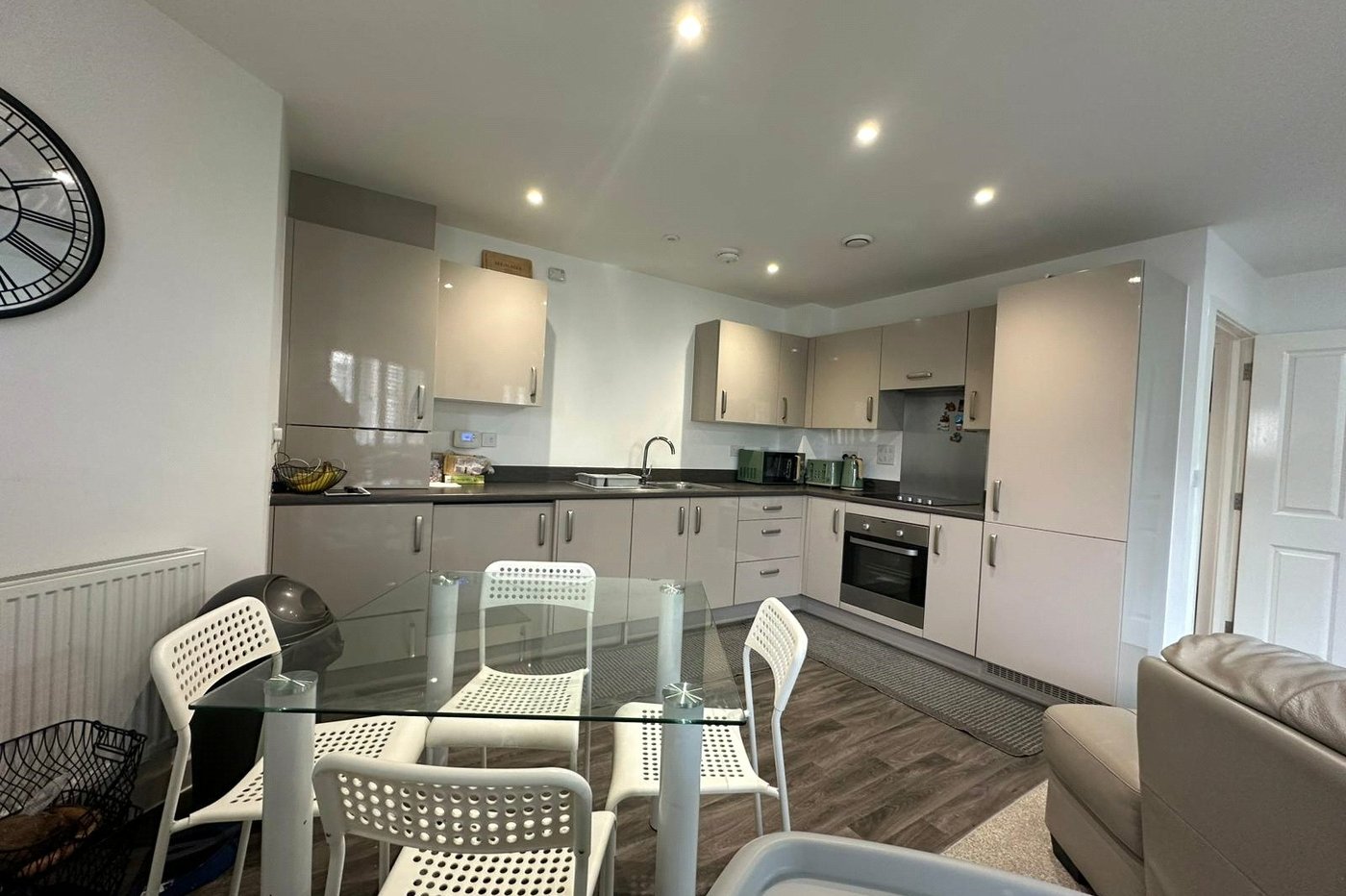 2 bedroom property for sale in Northfleet | Robinson Michael & Jackson