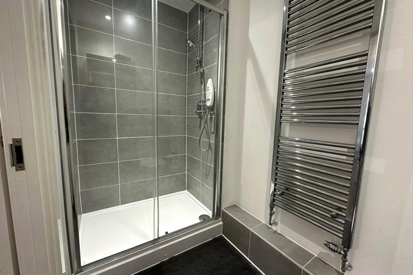 2 bedroom property for sale in Northfleet | Robinson Michael & Jackson