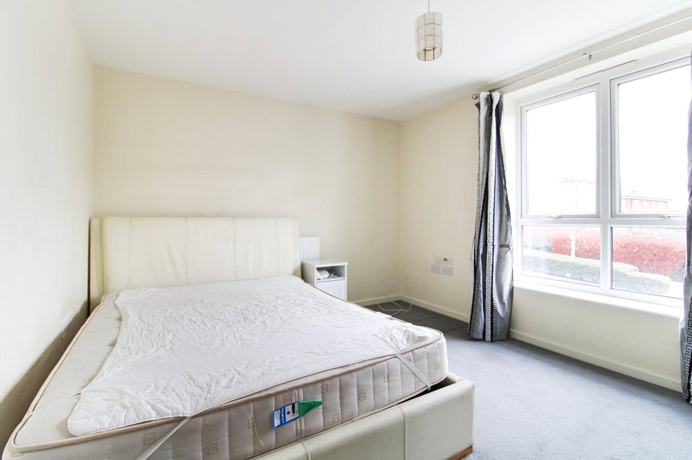 2 bedroom property for sale in Northfleet | Robinson Michael & Jackson