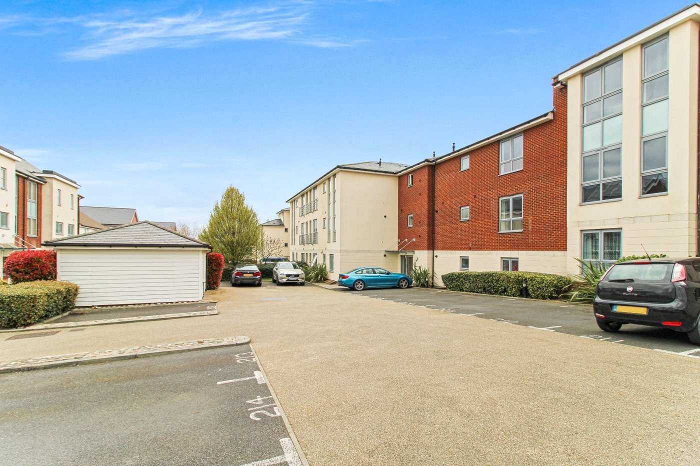2 bedroom property for sale in Northfleet | Robinson Michael & Jackson