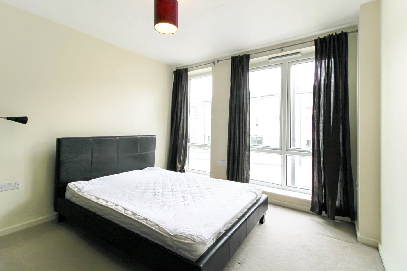 2 bedroom property for sale in Northfleet | Robinson Michael & Jackson