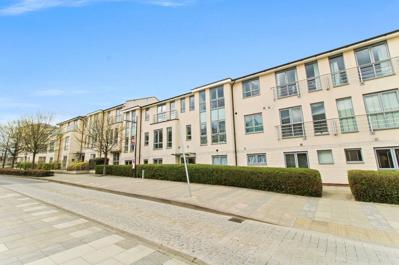 2 bedroom property for sale in Northfleet | Robinson Michael & Jackson