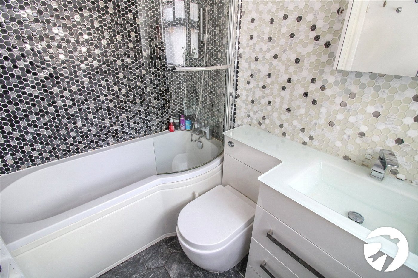 2 bedroom house for sale in Northfleet | Robinson Michael & Jackson