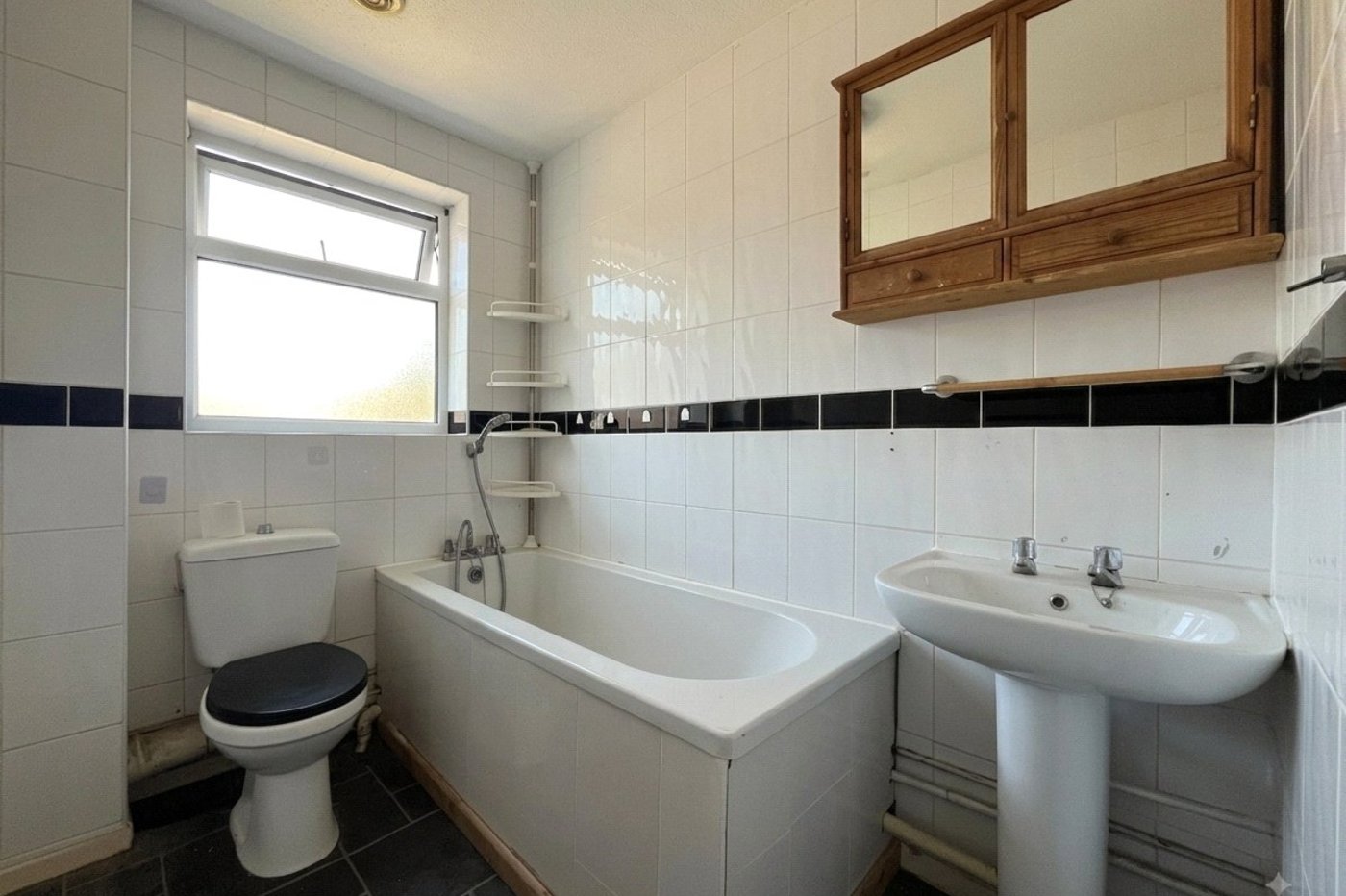 2 bedroom house for sale in Rochester | Robinson Michael & Jackson