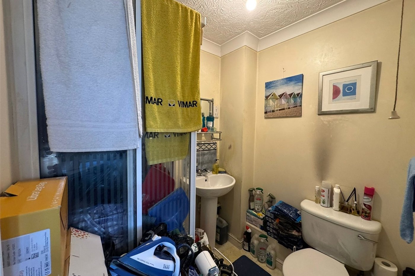 3 bedroom property for sale in Thamesmead | Robinson Jackson