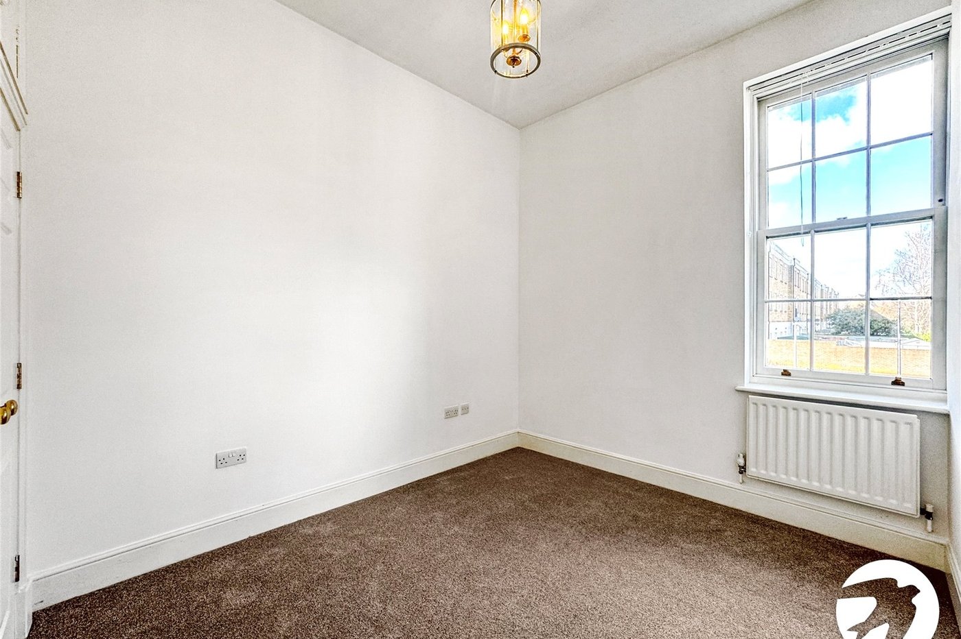 2 bedroom property for sale in Tarragon Road | Robinson Michael & Jackson