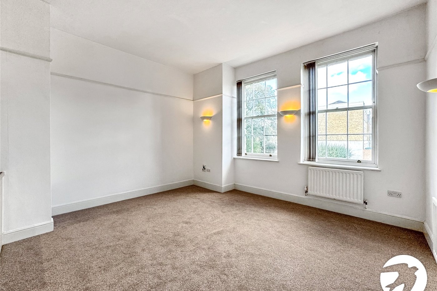 2 bedroom property for sale in Tarragon Road | Robinson Michael & Jackson