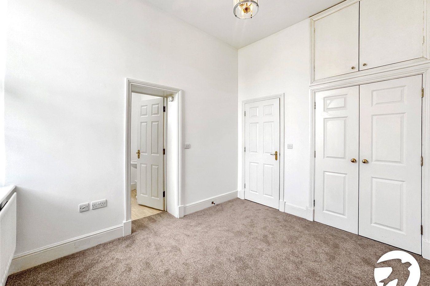 2 bedroom property for sale in Tarragon Road | Robinson Michael & Jackson