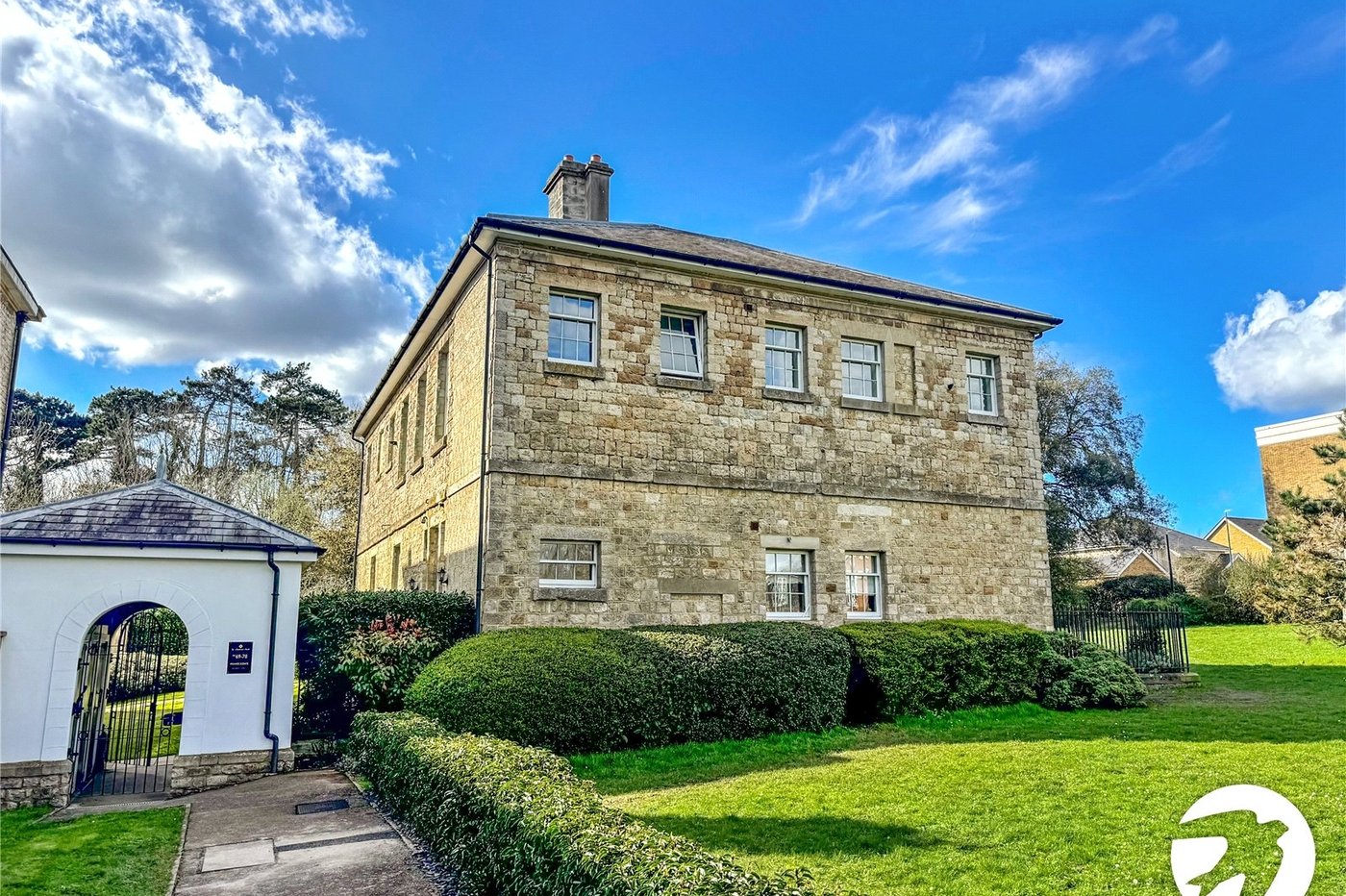 2 bedroom property for sale in Tarragon Road | Robinson Michael & Jackson