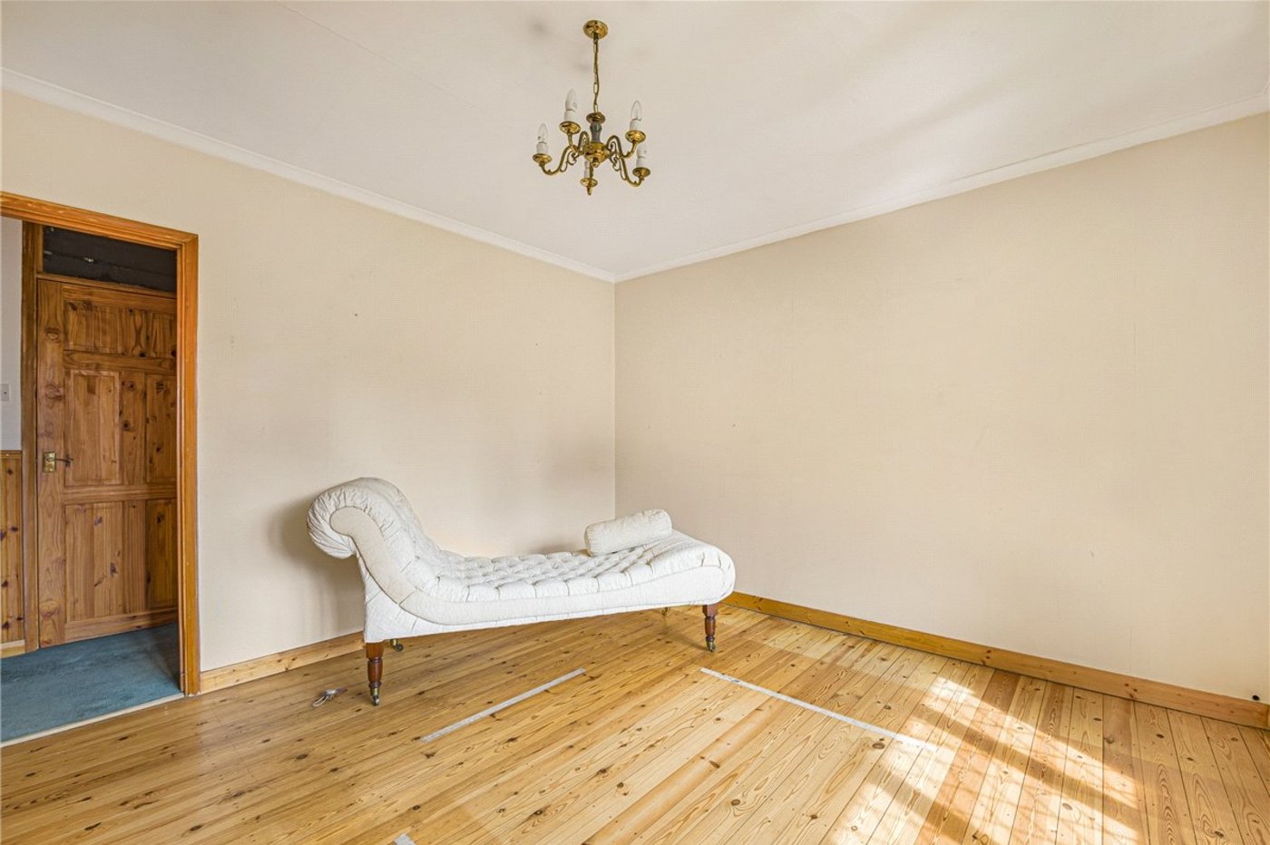 3 bedroom bungalow for sale in Orpington | Robinson Jackson