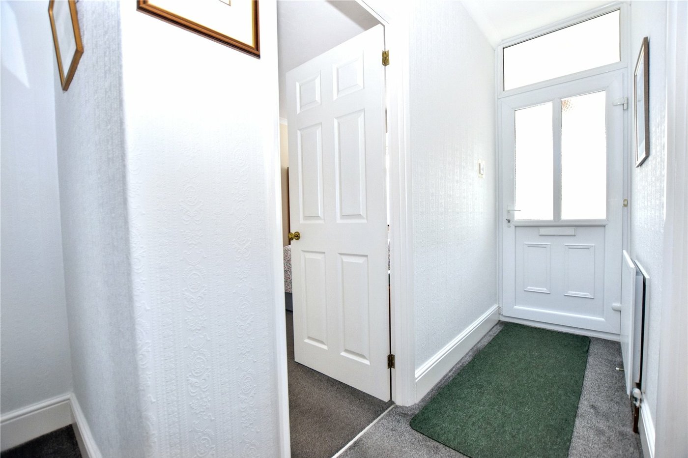 3 bedroom bungalow for sale in Bexleyheath | Robinson Jackson