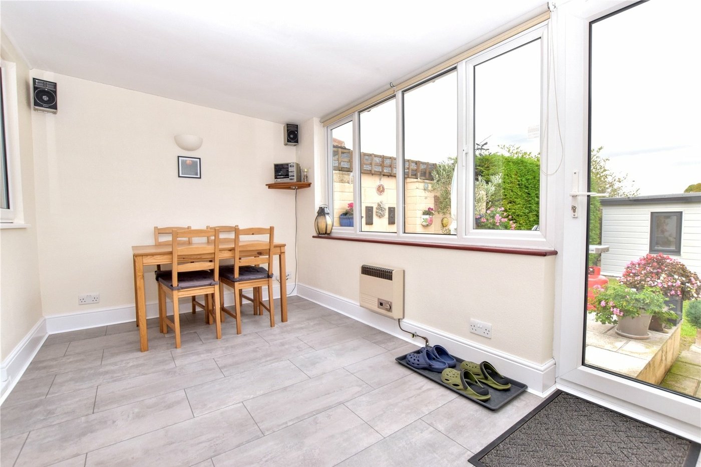 3 bedroom bungalow for sale in Bexleyheath | Robinson Jackson