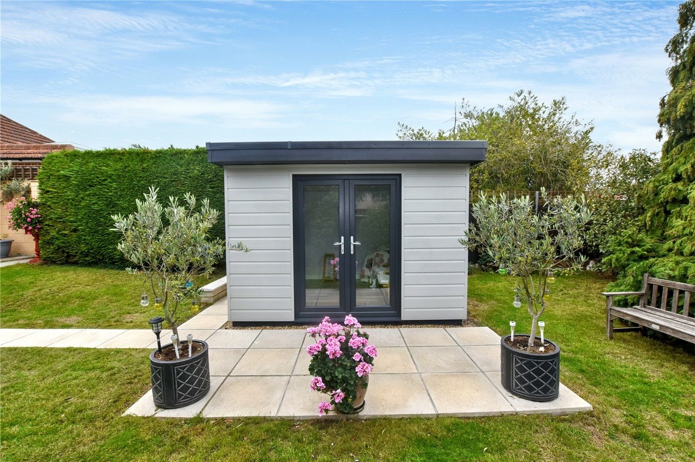 3 bedroom bungalow for sale in Bexleyheath | Robinson Jackson