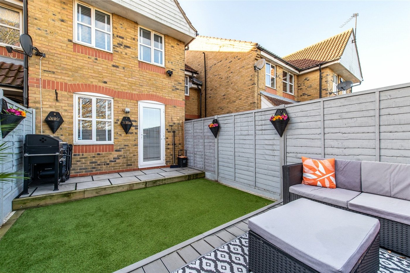 2 bedroom house for sale in Northfleet | Robinson Michael & Jackson