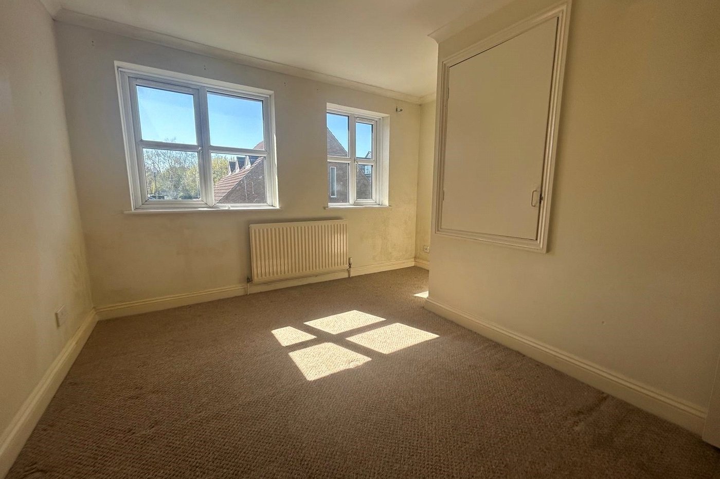 2 bedroom house for sale in Northfleet | Robinson Michael & Jackson