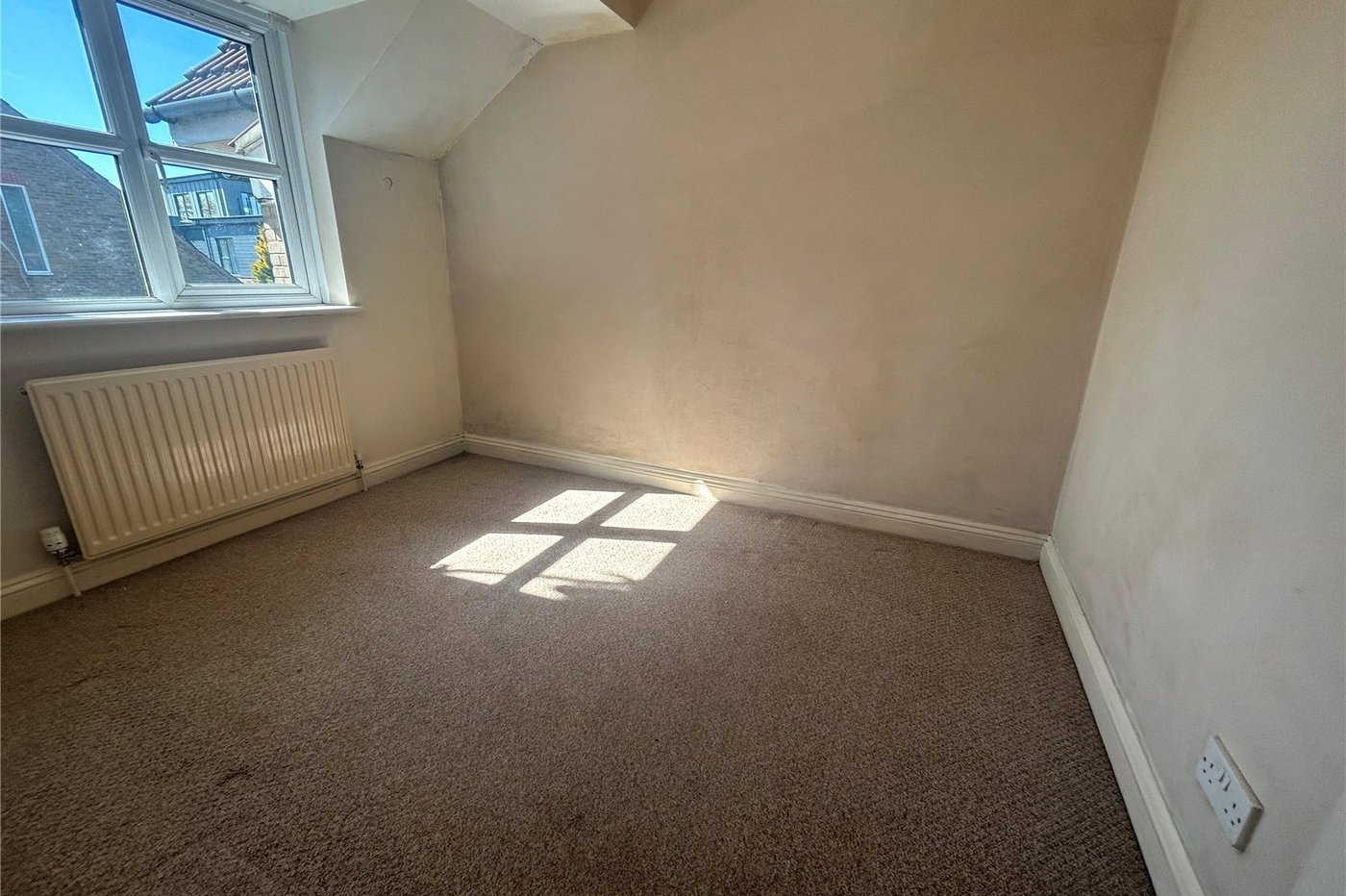2 bedroom house for sale in Northfleet | Robinson Michael & Jackson