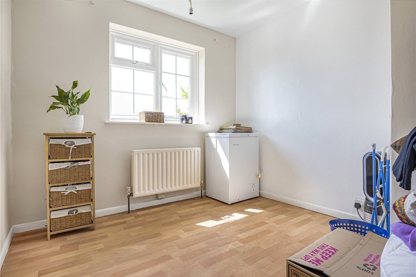 3 bedroom house for sale in Hextable | Robinson Jackson
