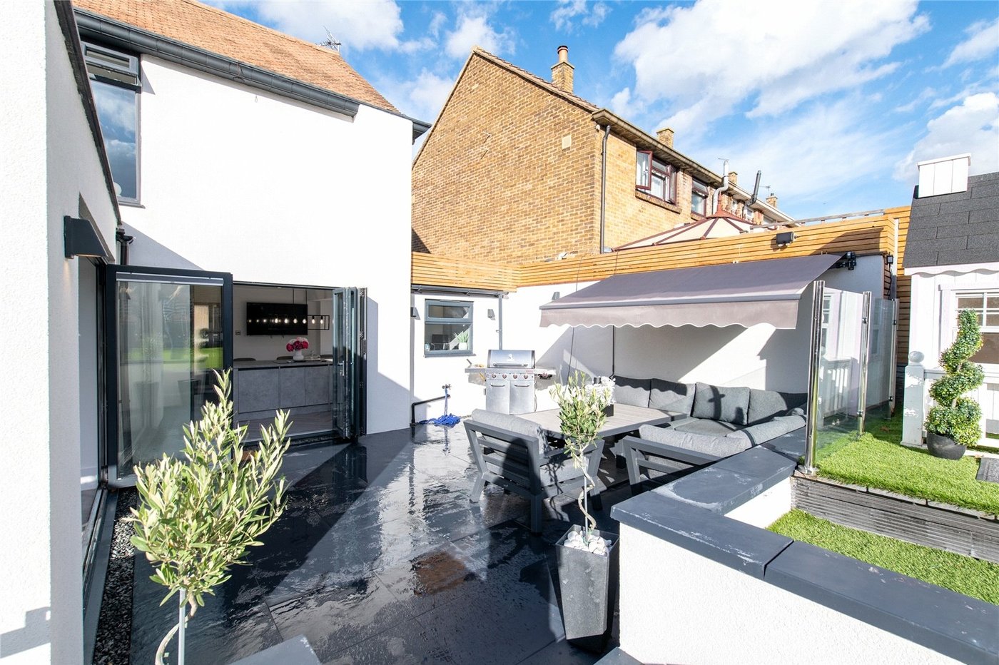 3 bedroom house to rent in Gravesend | Robinson Michael & Jackson