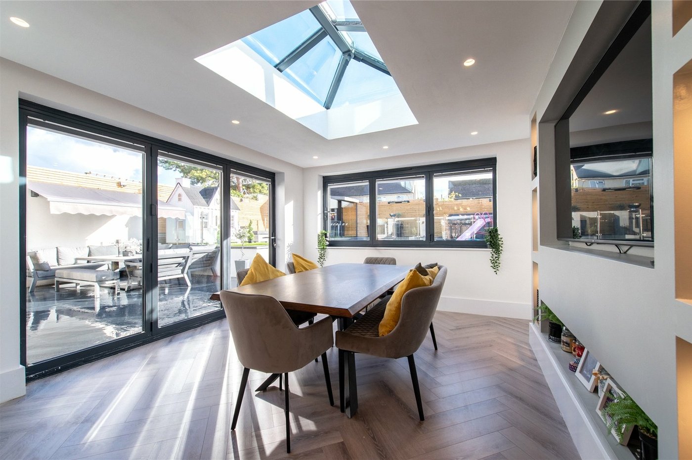 3 bedroom house to rent in Gravesend | Robinson Michael & Jackson