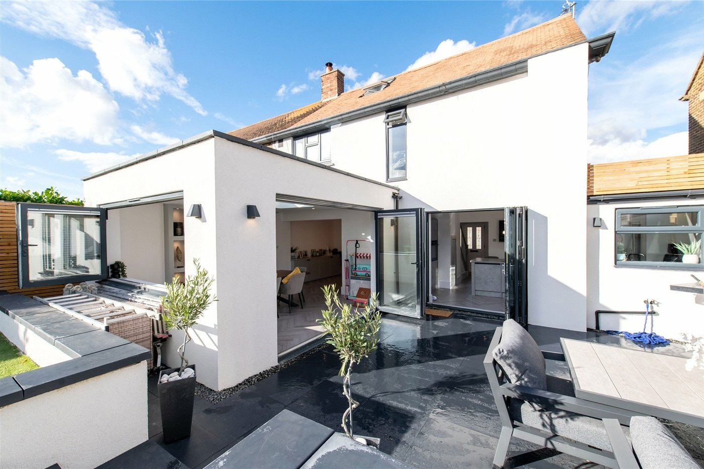 3 bedroom house to rent in Gravesend | Robinson Michael & Jackson