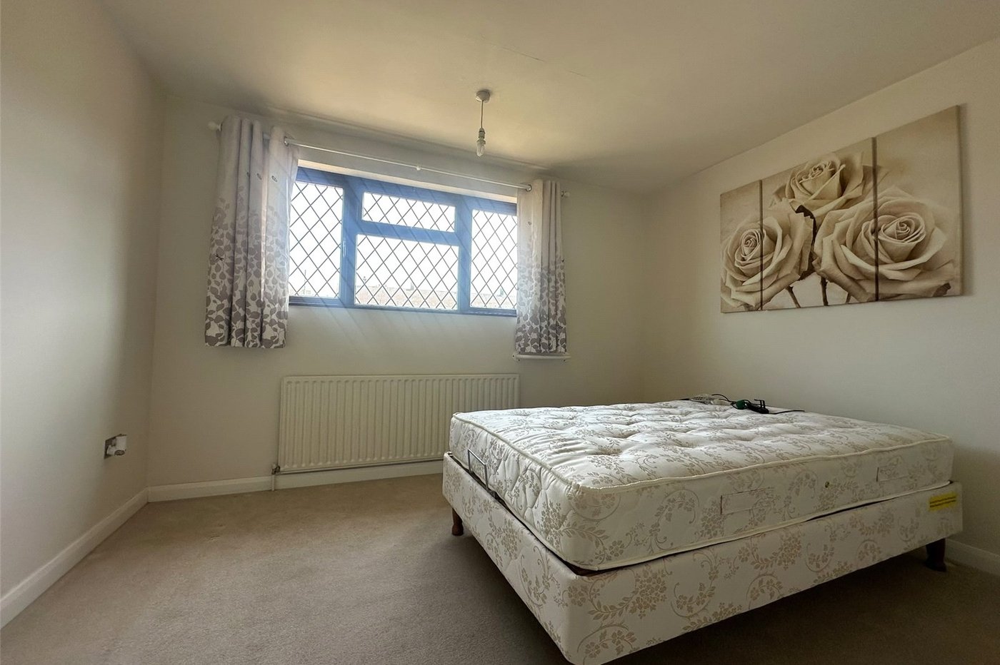 3 bedroom house for sale in Gravesend | Robinson Michael & Jackson