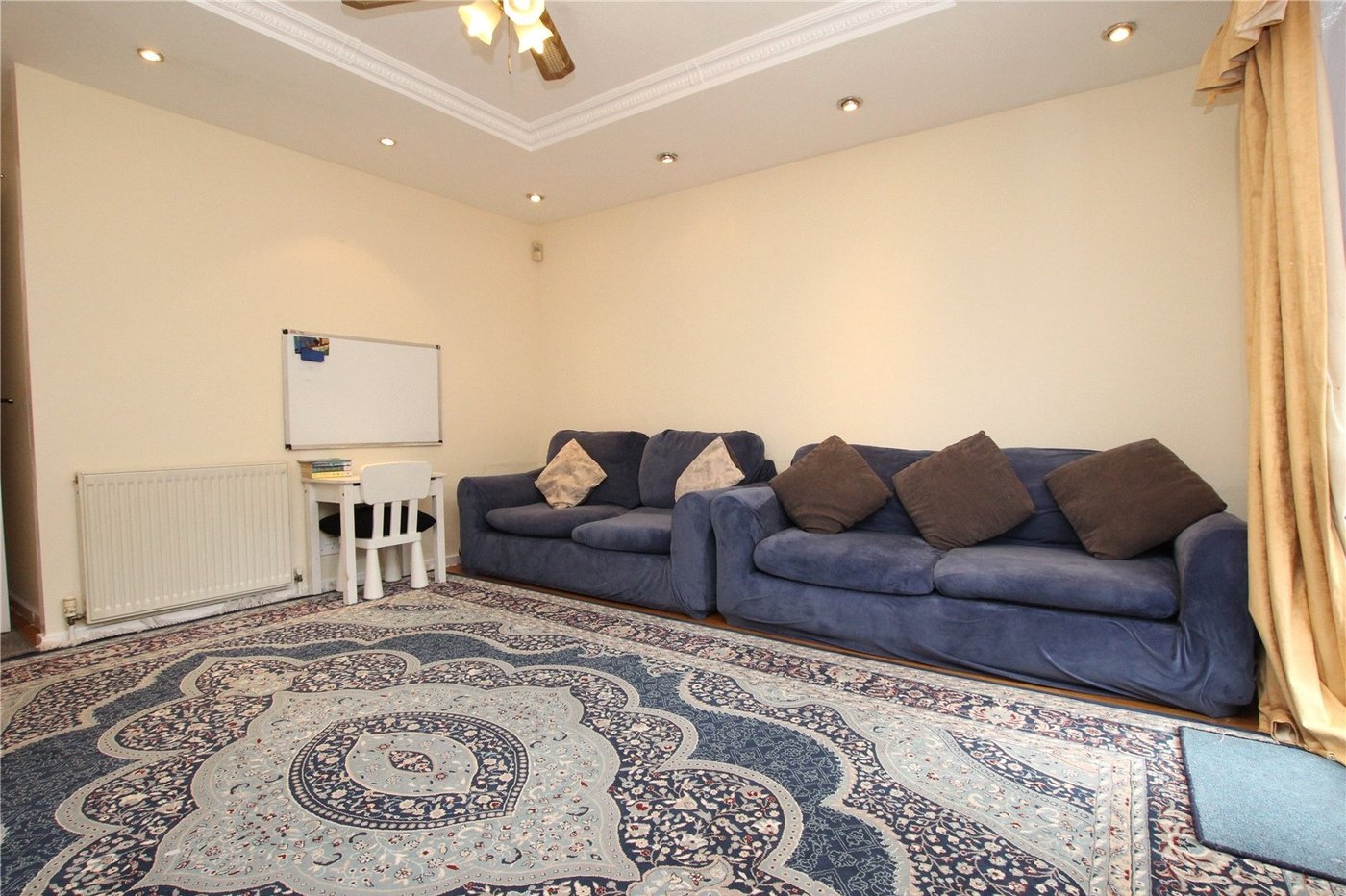 2 bedroom house for sale in Woolwich | Robinson Jackson