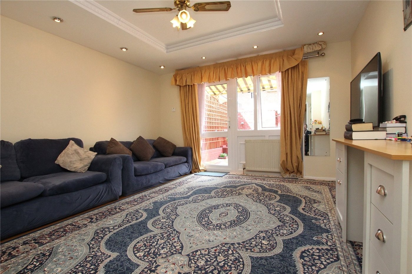 2 bedroom house for sale in Woolwich | Robinson Jackson
