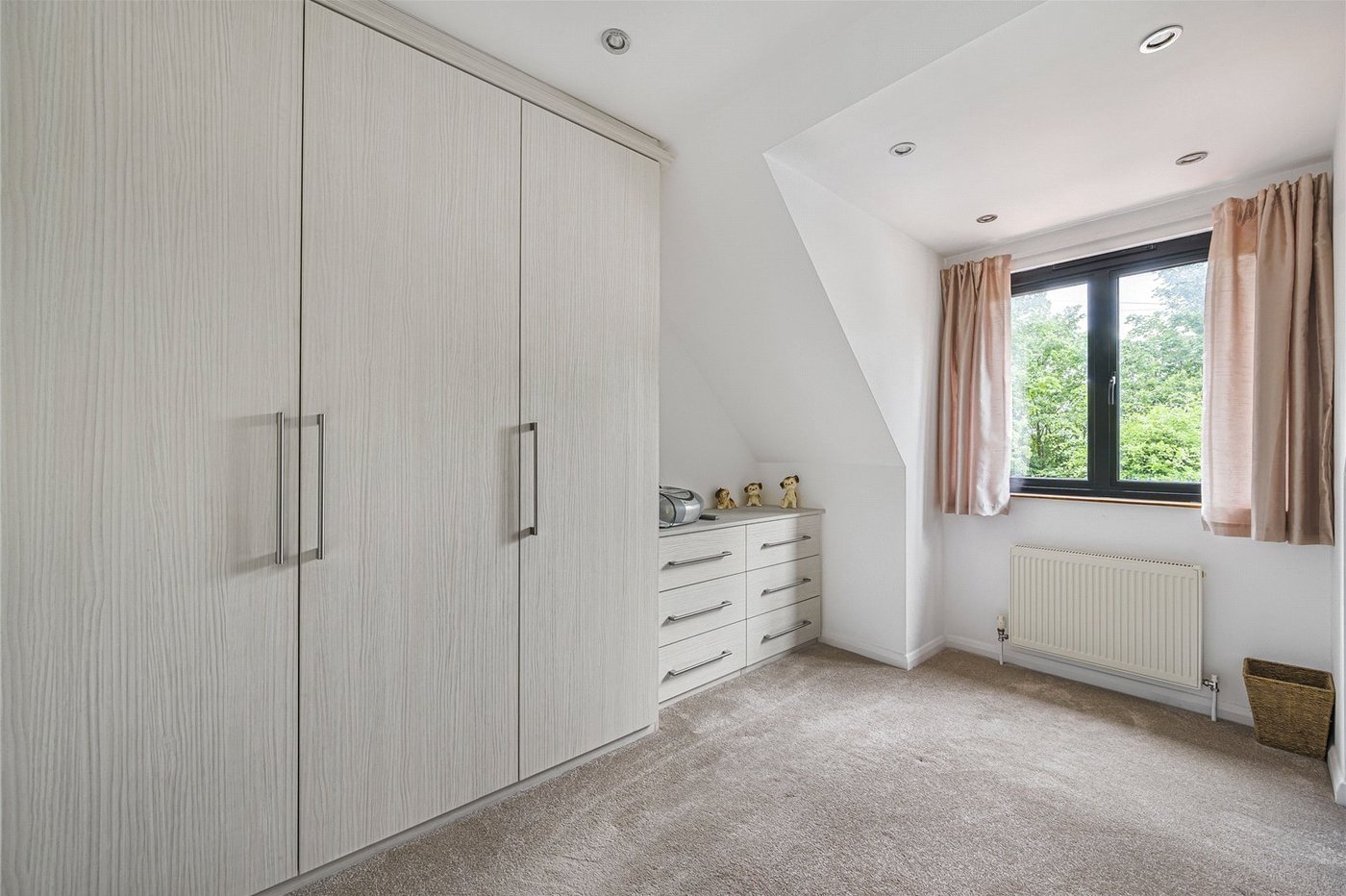 3 bedroom house for sale in Greenhithe | Robinson Jackson