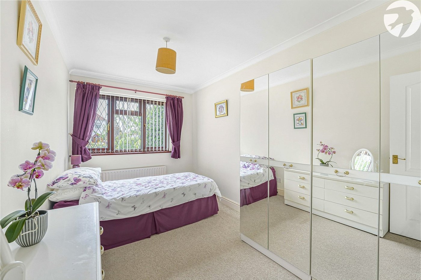 3 bedroom bungalow for sale in Greenhithe | Robinson Jackson