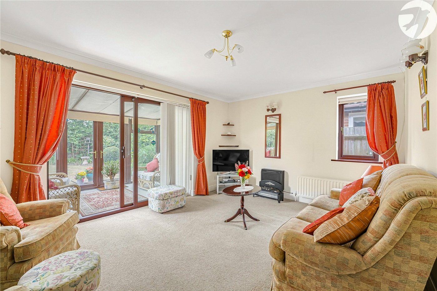 3 bedroom bungalow for sale in Greenhithe | Robinson Jackson