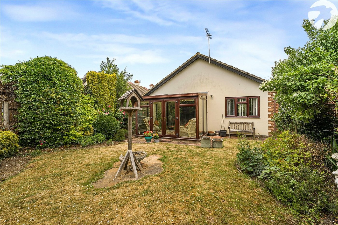 3 bedroom bungalow for sale in Greenhithe | Robinson Jackson