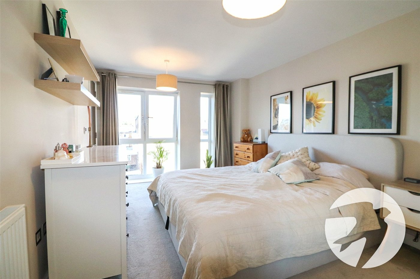 2 bedroom property for sale in Brentwood | Robinson Jackson