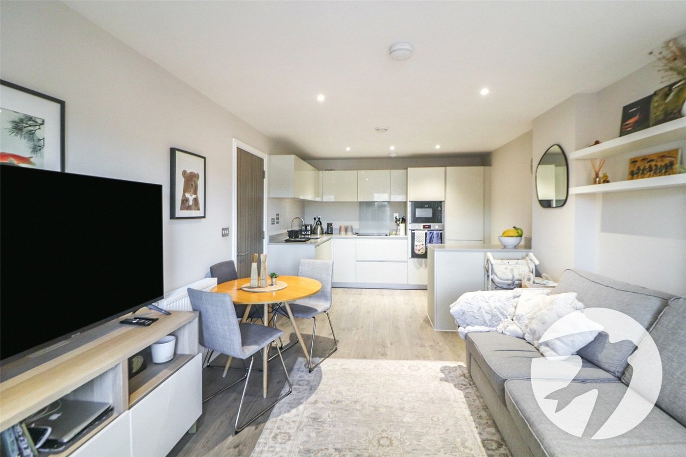 2 bedroom property for sale in Brentwood | Robinson Jackson